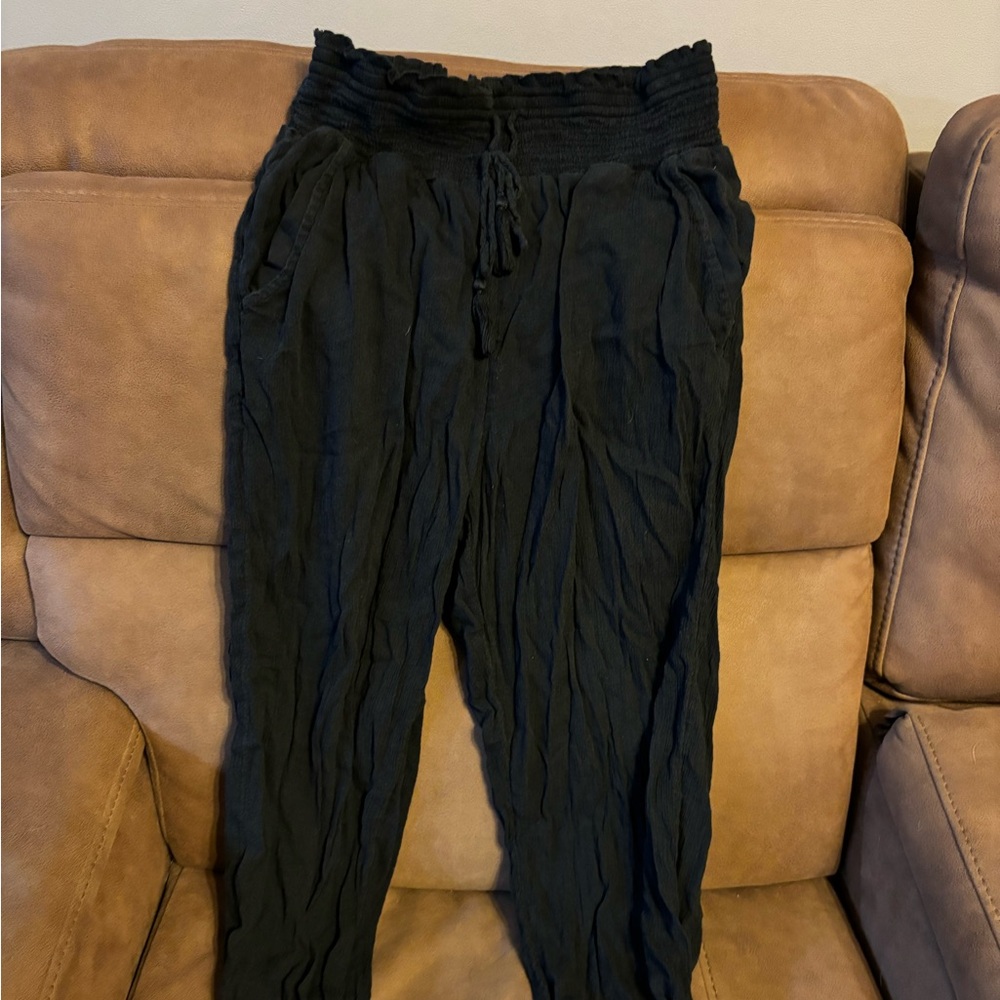 Aero black womens joggers, medium